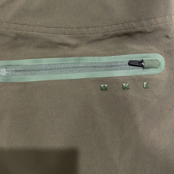 Oakley 18” board shorts men’s swim performance for 34 - Picture 4 of 8